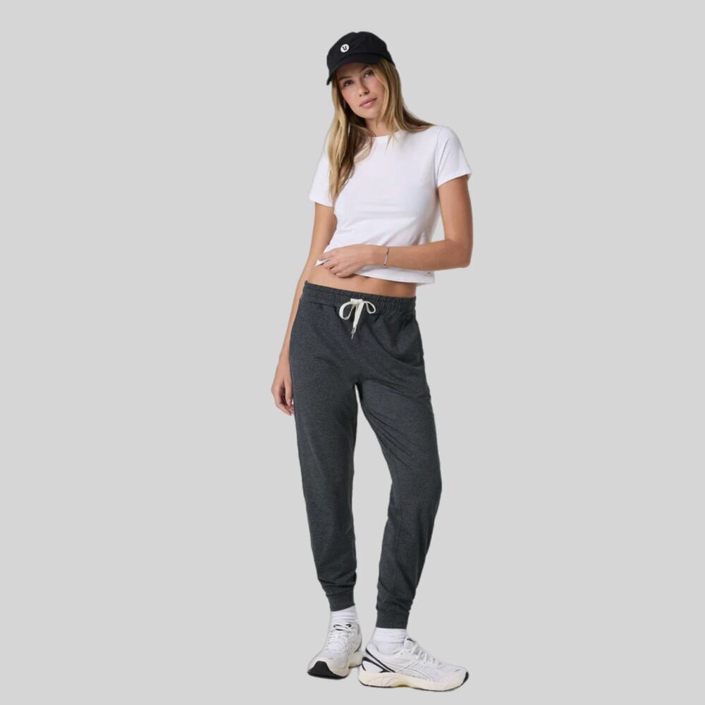 Vuori Women's Performance Joggers Charcoal Heather Large VW303